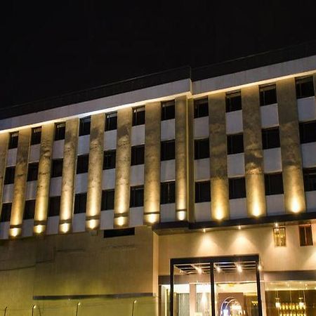 Hotel Siesta Hinjewadi Pune Zewnętrze zdjęcie
