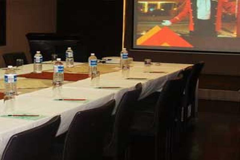 Hotel Siesta Hinjewadi Pune Zewnętrze zdjęcie